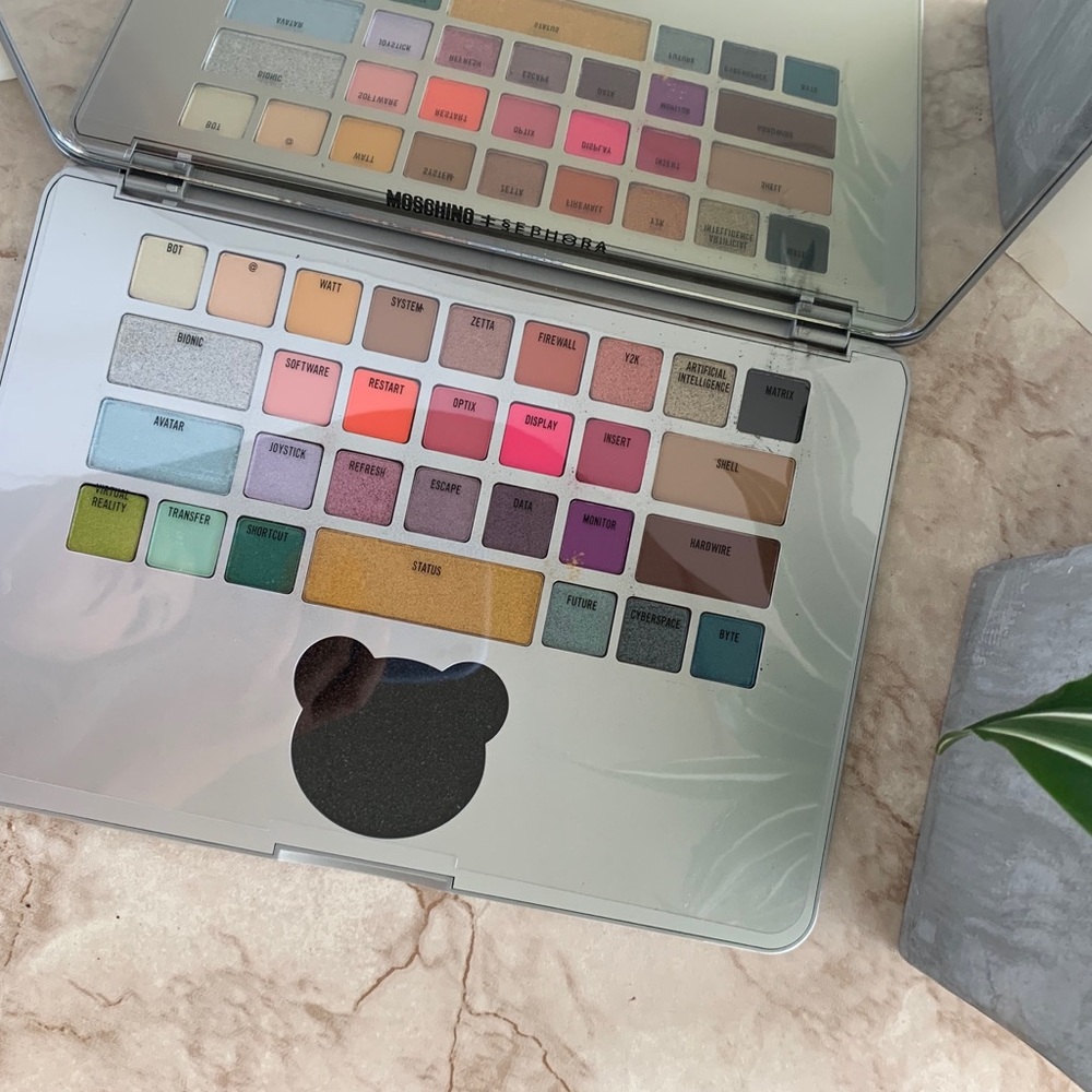 ❌SOLD❌ Moschino + SEPHORA  Laptop Palette NWB